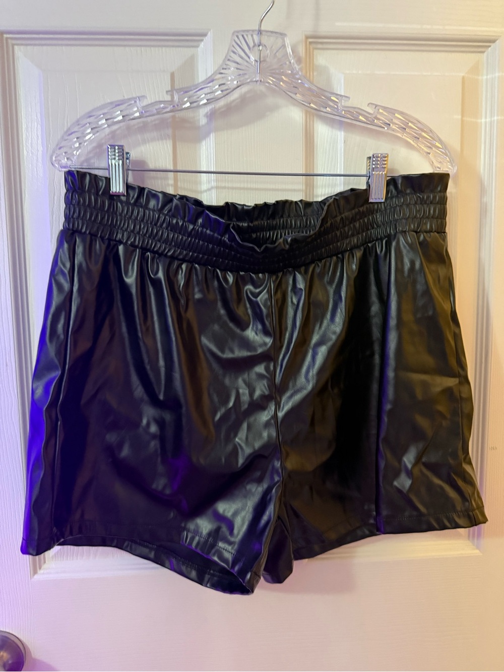 Black Faux Leather Elastic Waist Women’s Shorts